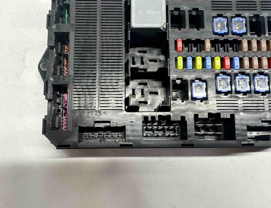 JAGUAR XF 1 generation  (2011-2016) Fuse box 9x23-14b476-AD,7340-9725,BCM-A12247794 27396416