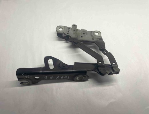 BMW 4 Series F32/F33/F36 (2013-2020) Front Right Bonnet Hinge 13989610,139896 29759589