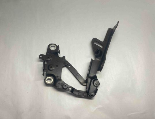 BMW 4 Series F32/F33/F36 (2013-2020) Front Right Bonnet Hinge 13989610,139896 29759589