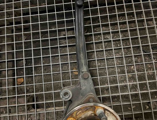 DODGE Charger LD (2010-2024) Front Right Wheel Hub 05181899AC 32398365