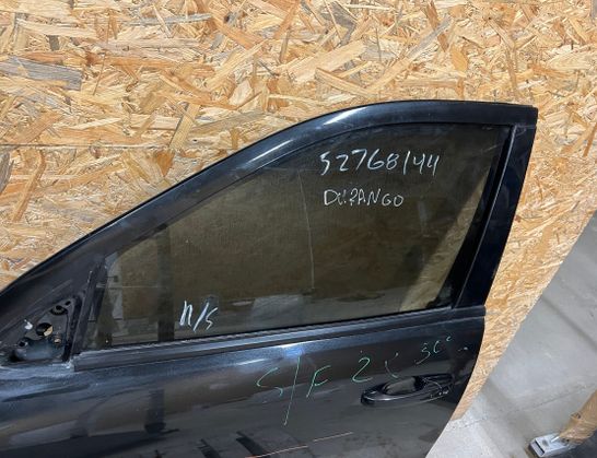 DODGE Durango 3 generation (2010-2024) Дверь передняя левая 33027352