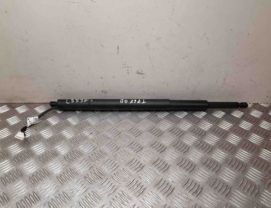 BMW 3 Series G20/G21/G28 (2018-2024) Амортизатор крышки багажника левый 7453413 27451156