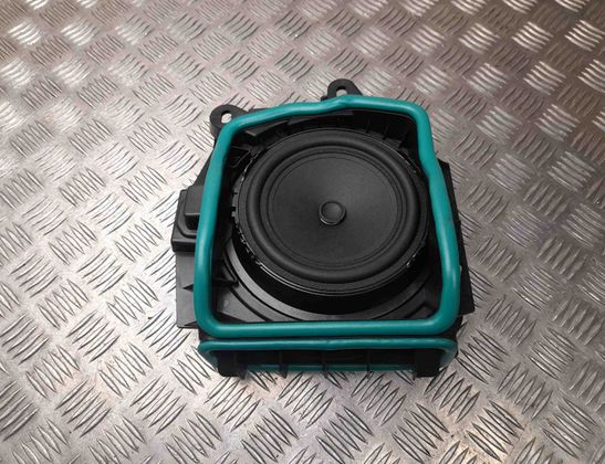 BMW 3 Series G20/G21/G28 (2018-2024) Сабвуфер 2622805 28375429