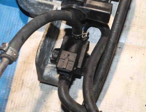 VOLVO XC60 1 generation (2008-2017) Solenoīda vārsts 31319292 31803980