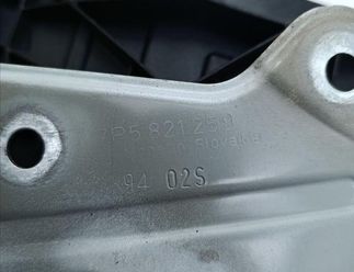 PORSCHE Cayenne 958 (2010-2018) Держатель передний левого фонаря 7P5821259 32738702