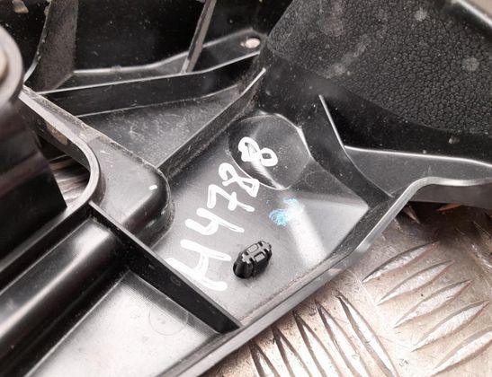 BMW 5 Series G60 (2023-2024) Левый держатель заднего бампера 5A011C1 33028564