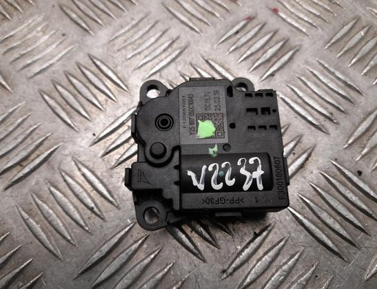 TESLA Model Y 1 generation (2020-2024) Vārsta vadības motorīts 050C10043,F120651051 33044867