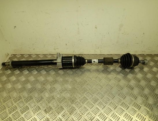 BMW 2 Series Active Tourer U06 (2021-2023) Priekšējā labā pusass 5A44AB2 33058039