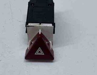 VOLKSWAGEN Passat Variant 1 generation (2010-2024) Avārijas poga 3C8953509 23931680