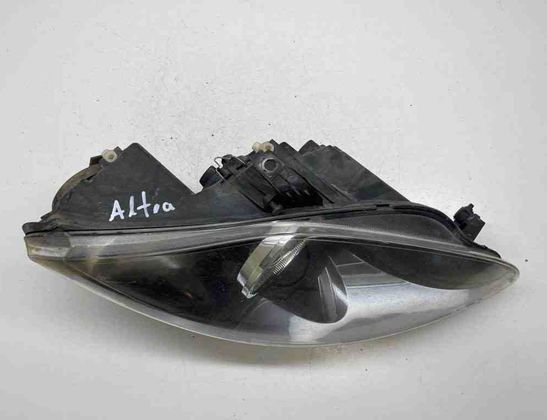SEAT Altea 1 generation (2004-2013) Front Right Headlight 89315801 30584300