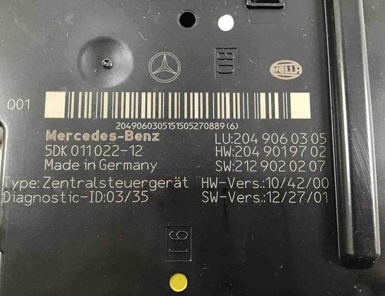 MERCEDES-BENZ C-Class W204/S204/C204 (2004-2015) Vadības bloks A2049060305 21349518