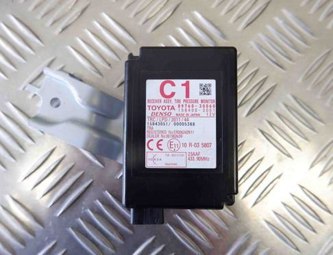 LEXUS GS 4 generation (2011-2020) Tyre Pressure Control Module 89760-30060 13167810