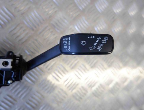 VOLKSWAGEN Tiguan 2 generation (2016-2024) Подрулевой переключатель 5Q1953502AA,5Q1953521M 14619169