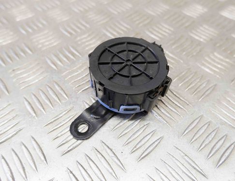 TOYOTA Prius Plus 1 generation (2012-2020) Alarm Siren 86570-47011 32438039