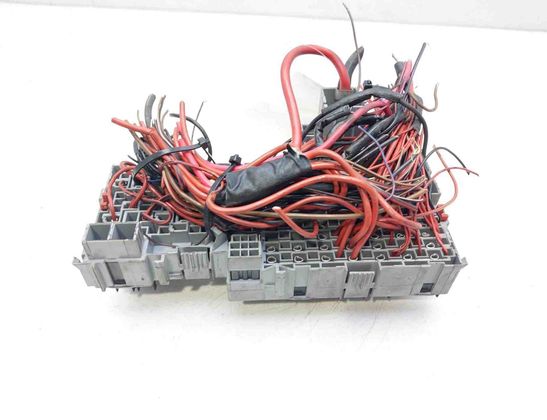 OPEL Corsa C (2000-2006) Fuse Box 13142780 20629070