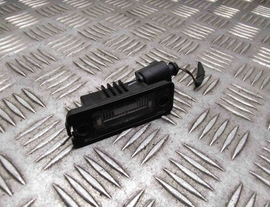 VOLKSWAGEN Phaeton 1 generation (2002-2016) Освещение номерного знака 1j6943021b,3d0943021a 16039516