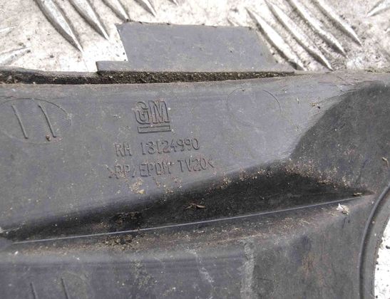 OPEL Zafira B (2005-2010) Одделка противотуманай фары 13124990 17774393