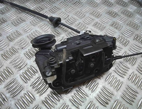 VOLKSWAGEN Golf 6 generation (2008-2015) Aizmugurējo kreiso durvju slēdzene 5k4839015h 28131532