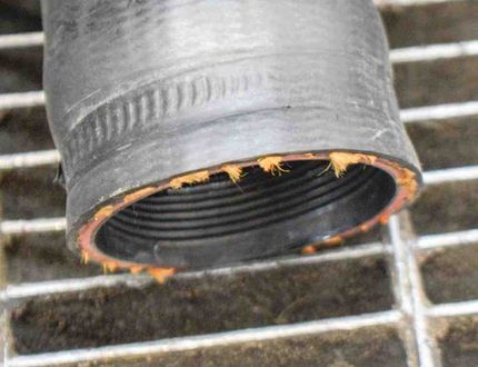 AUDI Q3 8U (2011-2020) Left Side Intercooler Hose 1K0145828T 10875170