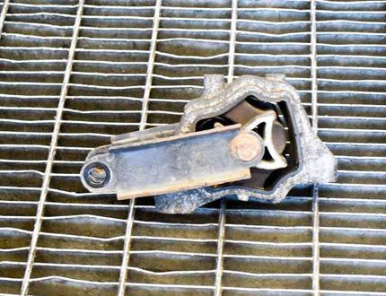 VOLVO S60 2 generation (2010-2020) Подушка двигателя правая 6G92-6P082-LB,6G92-6P082-AB,30748173,30671219 11407303