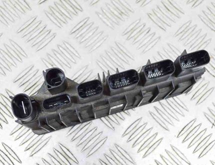 BMW 5 Series G30/G31 (2016-2023) Распределительная коробка P00141659,18576710,8583091 12121264