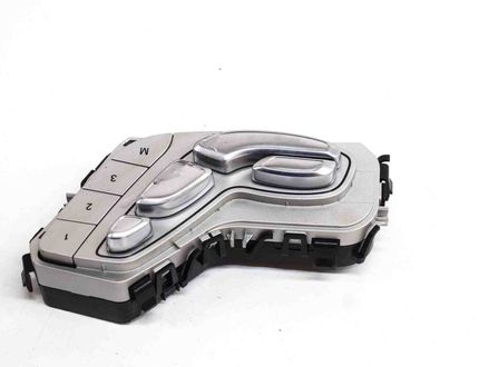 MERCEDES-BENZ EQC 1 generation (2018-2023) Labās sēdekļa vadības pogas A2059057851 20677726