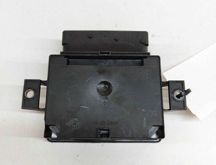 MERCEDES-BENZ GLA-Class X156 (2013-2020) Handbrake Control Unit A2469004512,A2465450532,A2469021002 25987711