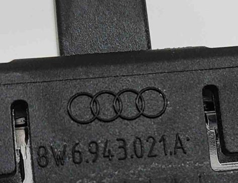 AUDI Q5 FY (2016-2024) License Plate Lights 8W6943021A 28196059