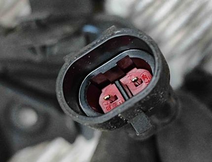 MASERATI Ghibli 3 generation (2013-2024) Right Side Hood Lock 670152938 28503717