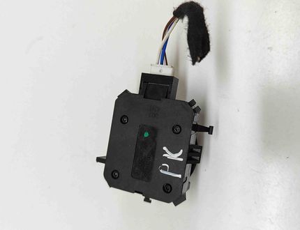 MERCEDES-BENZ C-Class W205/S205/C205 (2014-2023) Kreisā sēdekļa vadības pogas A2059057803 28589642