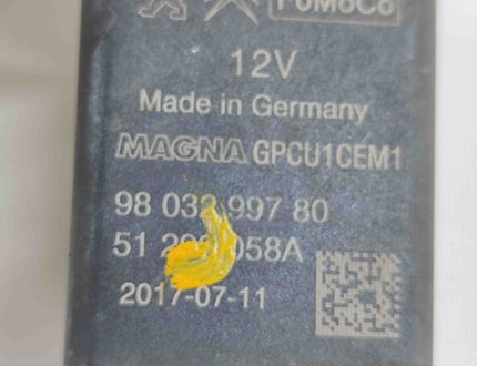 PEUGEOT 3008 2 generation (2017-2023) Aizdedzes sveces 9803299780,51299058A 29903138