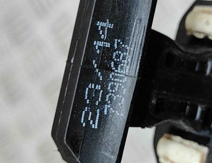 BMW X3 G01 (2017-2024) Aizmugurējo labo durvju ierobežotājs 7390687 30189344