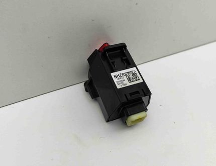 HYUNDAI Santa Fe TM (2018-2024) Hazard button 93790S1000 30344127