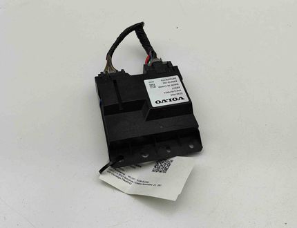 VOLVO XC60 2 generation (2017-2024) Aizmugurējā vāka / bagāžnieka vadības bloks 32357496 30490074