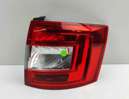 SKODA Octavia 3 generation (2013-2020) Aizmugurējais labais lukturis 5E9945112A 30641607