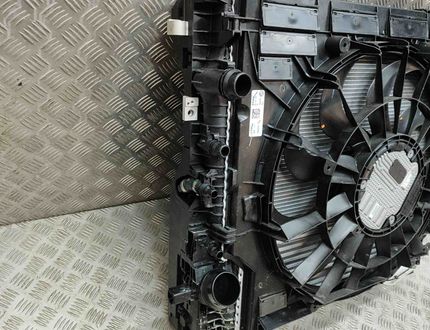 BMW X7 G07 (2018-2024) Dzesēšanas sistēma 8686172,KN991002-01,8598432,8472275,9473848,8589043,8584127 30827198