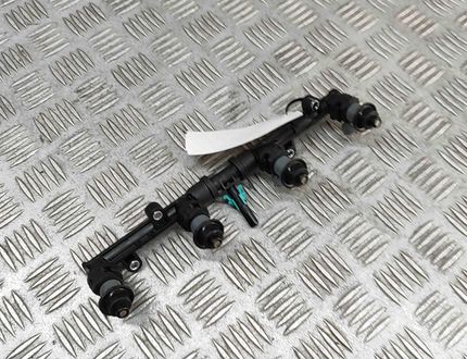 HONDA CBR (1983-2016) 2 generation (2004-2011) Degvielas rampa 31320288