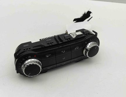 MERCEDES-BENZ A-Class W176 (2012-2018) Climate Control Unit A2469002208,A2469010705,5HB010445-04 31382890