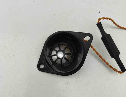 BMW M3 F80 (2013-2020) ГРОМКОГОВОРИТЕЛЬ (ГРОМКОГОВОРИТЕЛИ) В ЗАДНЕМ ПОДОКОННИКЕ 9226358 31455501