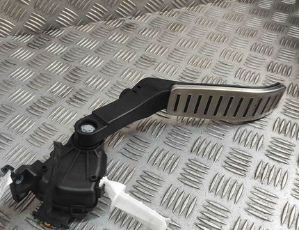 VOLKSWAGEN Touareg 2 generation (2010-2018) Педаль газа 7L0723507E 32024182