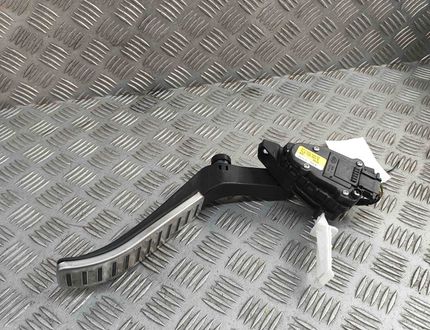 VOLKSWAGEN Touareg 2 generation (2010-2018) Педаль газа 7L0723507E 32024182