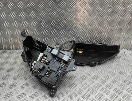 VOLVO V60 2 generation (2018-2023) Fuse box 31398000,31398001 32395865
