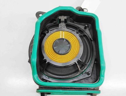 BMW 5 Series G30/G31 (2016-2023) Низкочастотный динамик с правой стороны 6801076 32595370