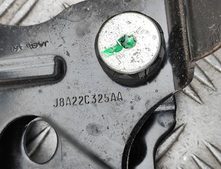 JAGUAR F-Pace 1 generation (2016-2024) Держатель насоса ABS J8A2-2C325-AA 32797023