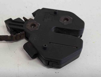 VOLVO S60 1 generation (2000-2009) Labās puses pārsega slēdzene 9483765,9483764,7890 24491132