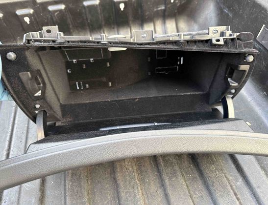 MERCEDES-BENZ E-Class W213/S213/C238/A238 (2016-2024) Бардачок A23868099030,A0009069604,A2386809903 17809191