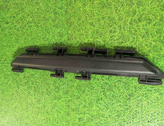 BMW M5 E60/E61 (2004-2010) Cabin Filter Box Cover 6935870 21845898