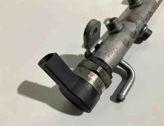 MERCEDES-BENZ E-Class W211/S211 (2002-2009) Fuel Rail A6420700495,0806500679 22661845