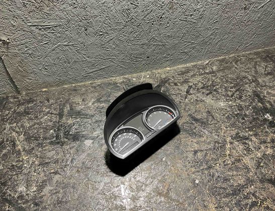 BMW X3 E83 (2003-2010) Speedometer 25811510,1024670,102467021,341313201,1040781 24543101