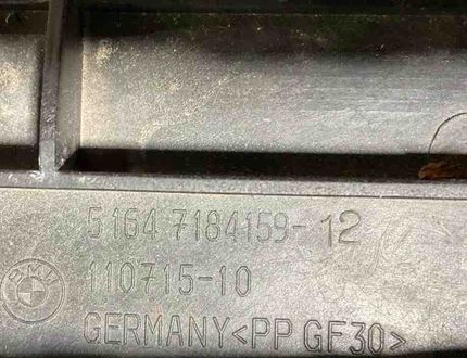 BMW 7 Series F01/F02 (2008-2015) Держатель фонаря передний правый 7187096 30385841